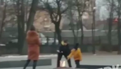 У Київській області родина смажила маршмелоу на Вічному вогні