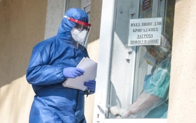 Понад дев'ять мільйонів хворих: лікар шокував прогнозом COVID-захворюваності в Україні