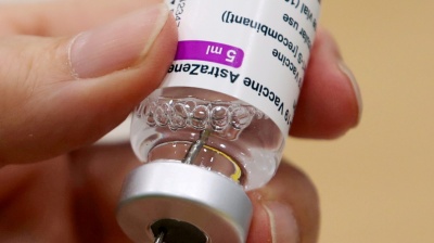 У ЄС знайшли зв’язок між вакциною AstraZeneca та тромбозами