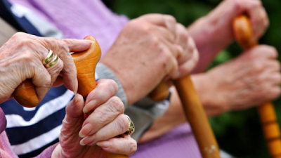 З 1 липня частина пенсіонерів отримають щомісячну доплату: хто і скільки отримає