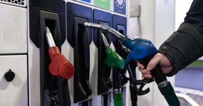 Українським АЗС встановили нову граничну вартість пального: якою повинна бути максимальна ціна бензину та дизеля