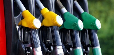 Уряд підвищив граничну ціну літра бензину та дизпалива