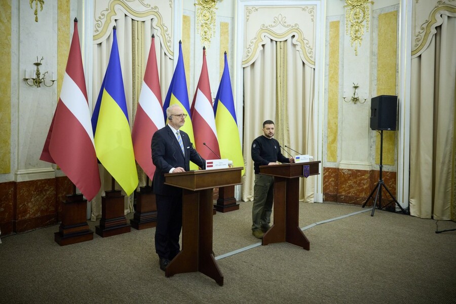 Латвія стане потужним помічником для України у притягненні до відповідальності всіх російських злочинців – Володимир Зеленський