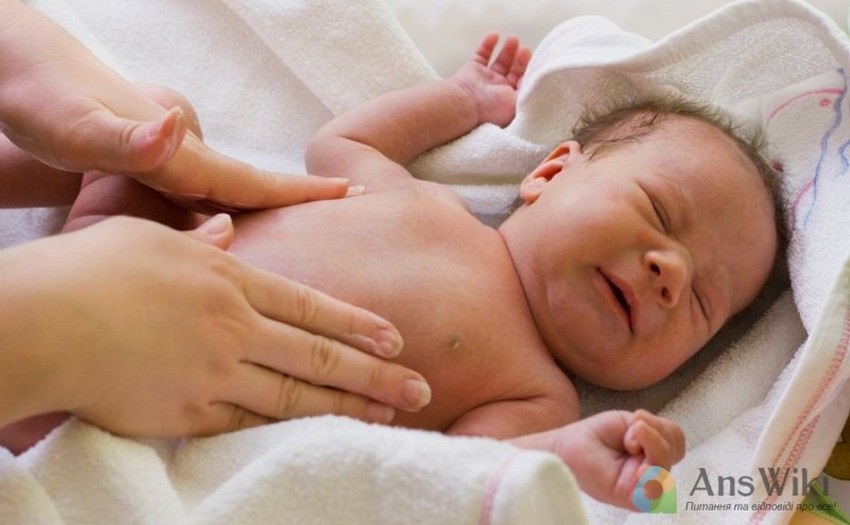 Чому новонароджені малюки страждають дисбактеріозом