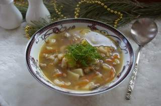 Вермішелевий суп з фрикадельками