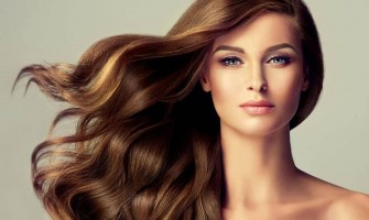 Одним з головних факторів, які можуть погіршувати ріст волосся, є невідповідне харчування. Для здорового зростання волосся необхідно отримувати достатню кількість поживних речовин, таких як протеїни, вітаміни, мінерали і жирні кислоти. Раціон повинен бути різноманітним і збалансованим, включати продукти, які містять ці поживні речовини.