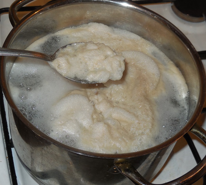 Як готувати суп з галушками з грибами