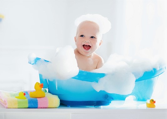 Переваги використання кола для купання немовлят
