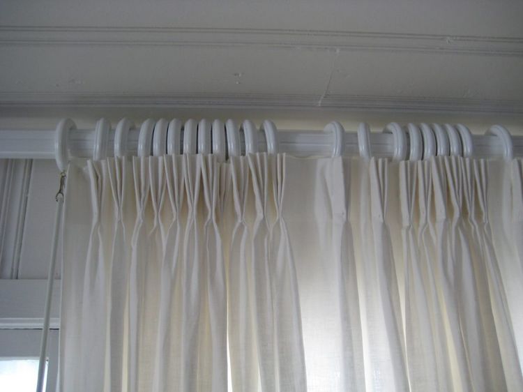 Кілька способів повісити штори