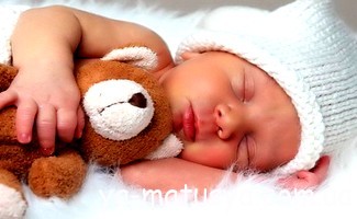 Як вкласти спати перевтомлену дитину