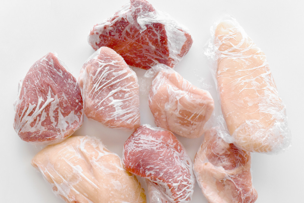 Як правильно розморожувати м’ясо у домашніх умовах