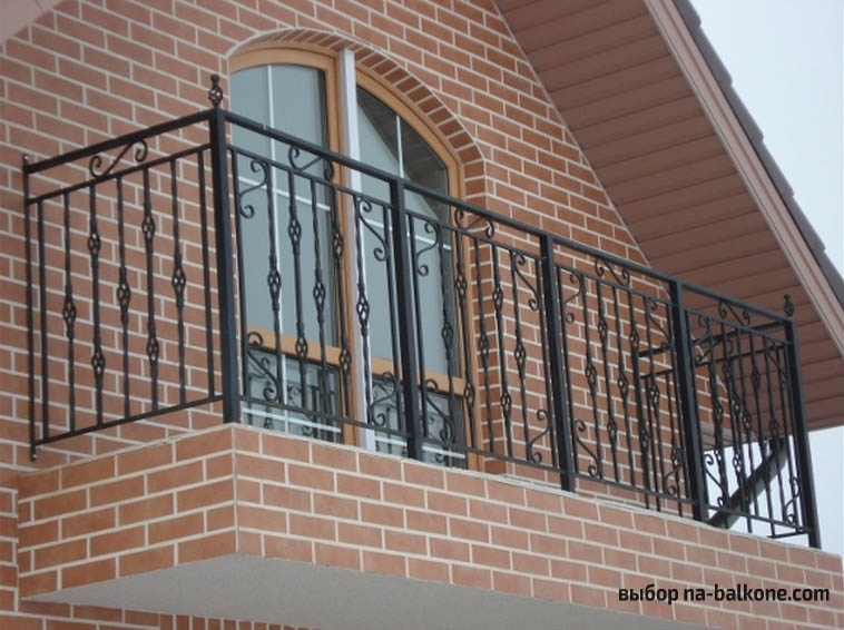 Ковані балкони - елемент екстер
