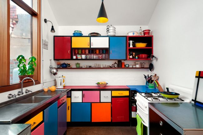 10 красивих варіантів поєднання кольорів на кухні
