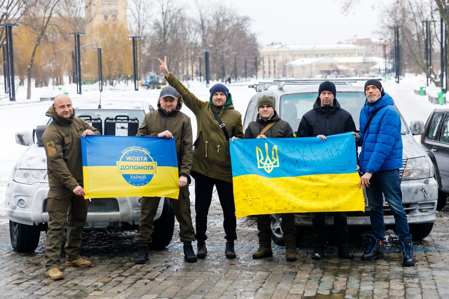 Військовим передали партію автівок, тепловізори, дрони та комп'ютерну техніку